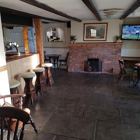 The Marston Inn Yeovil Bagian luar foto