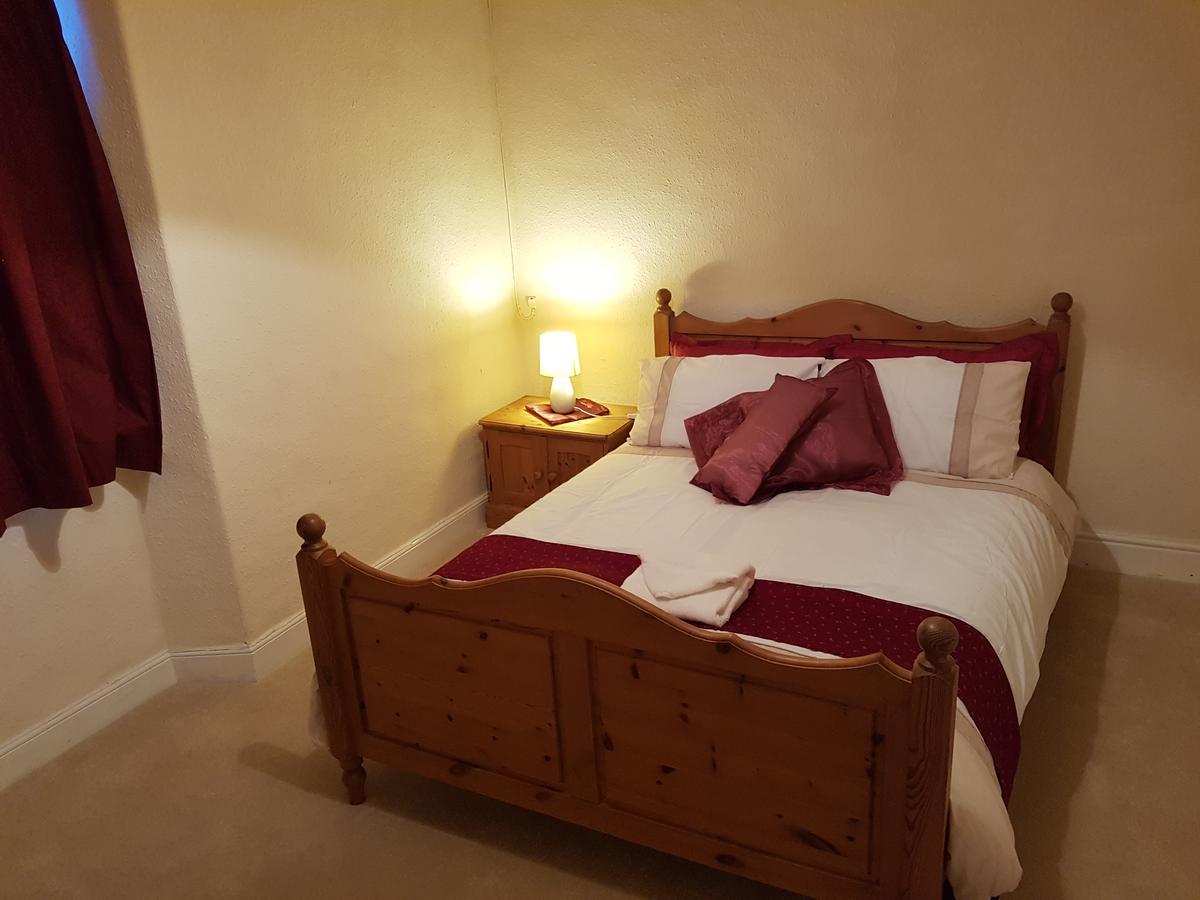 The Marston Inn Yeovil Bagian luar foto